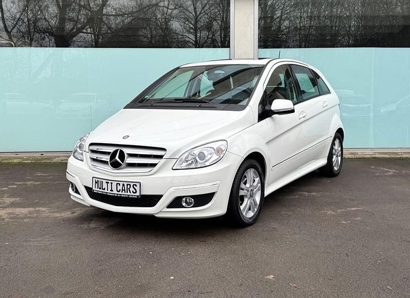 Gebraucht Mercedes B170 116 PS (85 kW) 2008 Weiß Van / Kleinbus