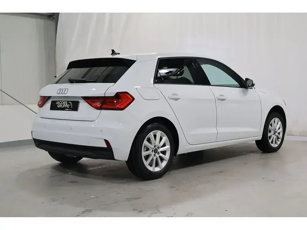 Usata Audi A1 Sportback 85 CV (62 kW) 2026 Bianco Utilitaria