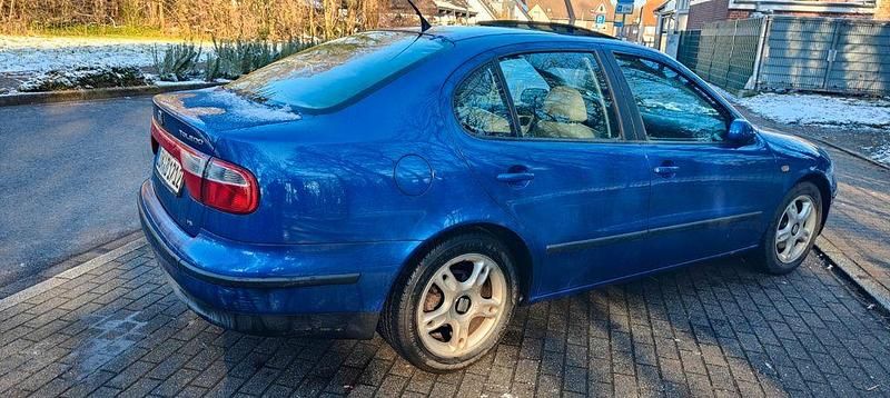 Gebraucht Seat Toledo 150 PS (110 kW) 1999 Blau Limousine