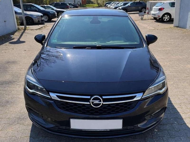 Gebraucht Opel Astra Edition 125 PS (91 kW) 2018 Limousine