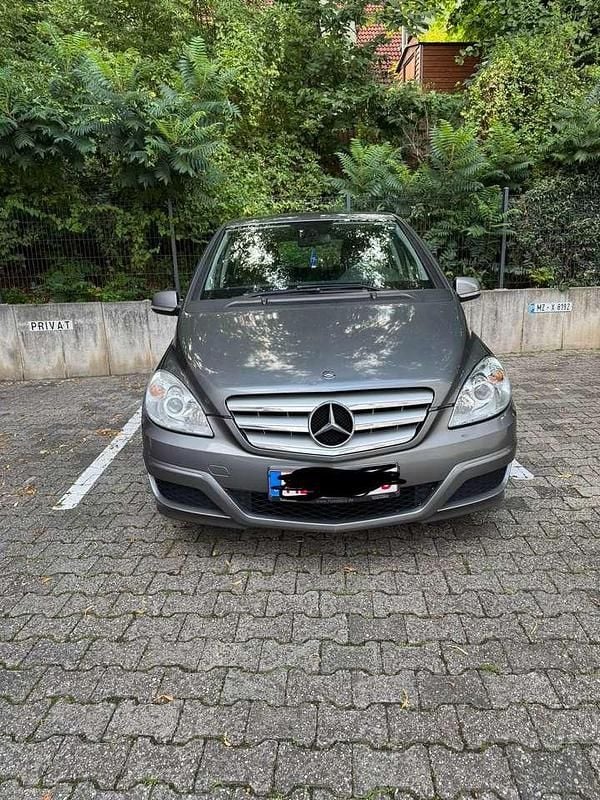 Gebraucht 2008 Mercedes B180 Van / Kleinbus | 1.400 € (Teuer) - Bild 1/4