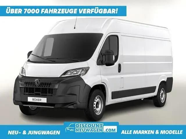 Icyweiß Neu 2024 Peugeot Boxer Van | 33.115 € (Guter Preis) - Bild 1/4
