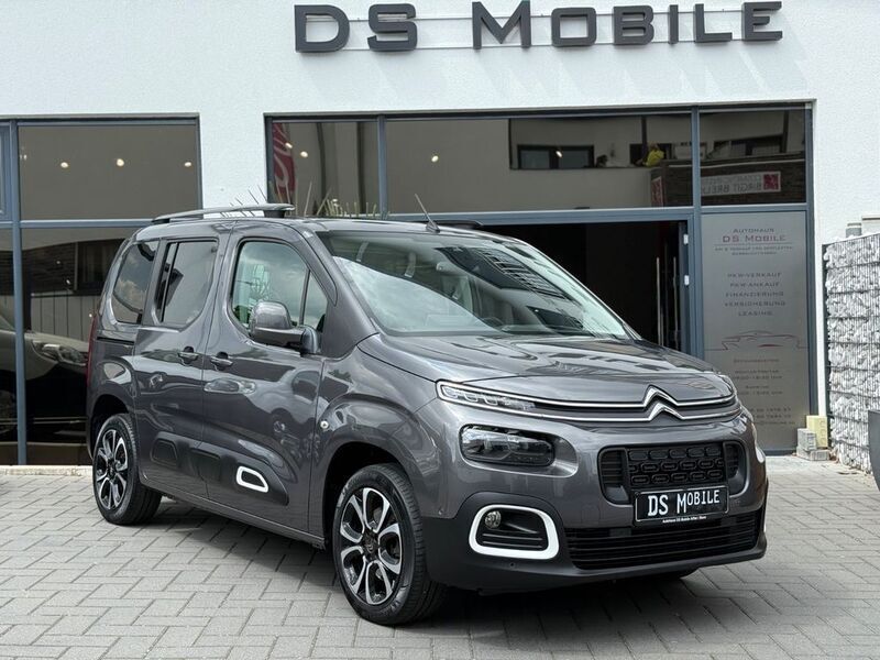 Grau Gebraucht 2019 Citroën Berlingo Shine Van / Kleinbus | 14.870 € (Guter Preis) - Bild 1/4