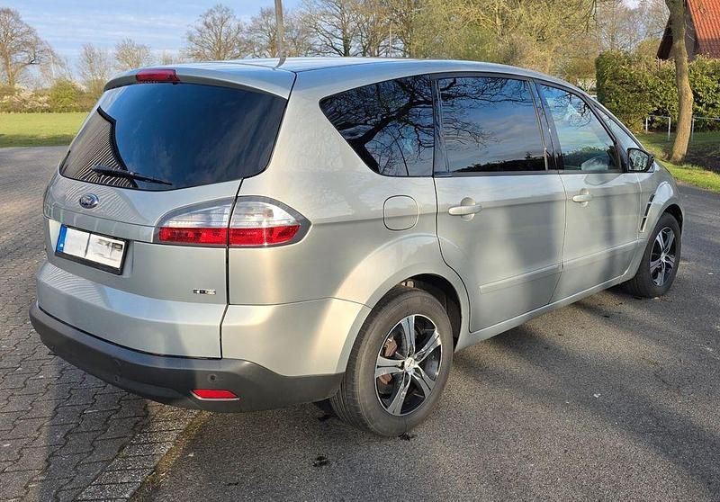 Gebraucht Ford S-MAX Trend 140 PS (102 kW) 2008 Andere farben Van / Kleinbus