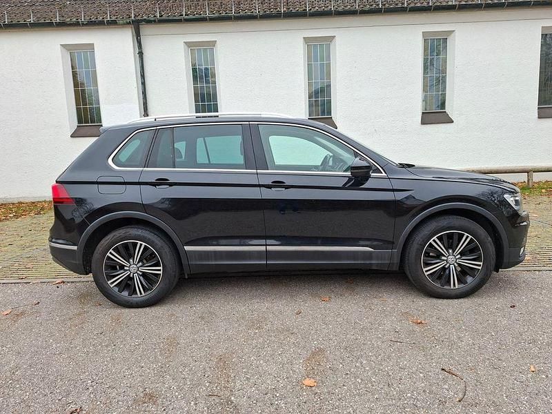 Gebraucht VW Tiguan Highline 150 PS (110 kW) 2016 Schwarz SUV
