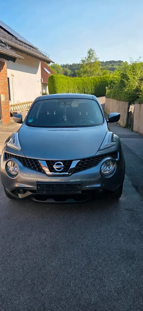 Gebraucht Nissan Juke Acenta 113 PS (83 kW) 2019 Grau SUV