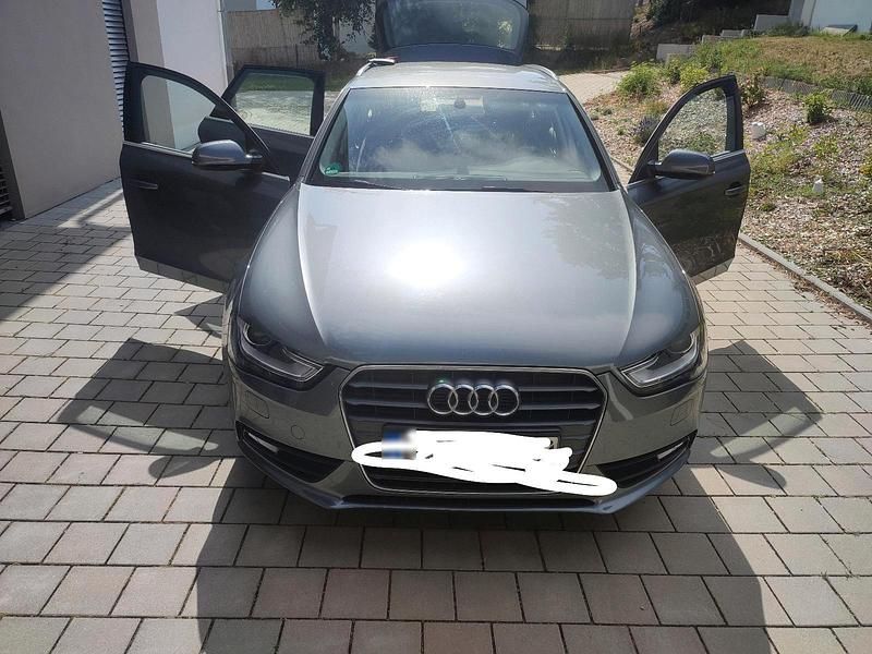 Gebraucht Audi A4 Comfort 150 PS (110 kW) 2013 Grau Kombi