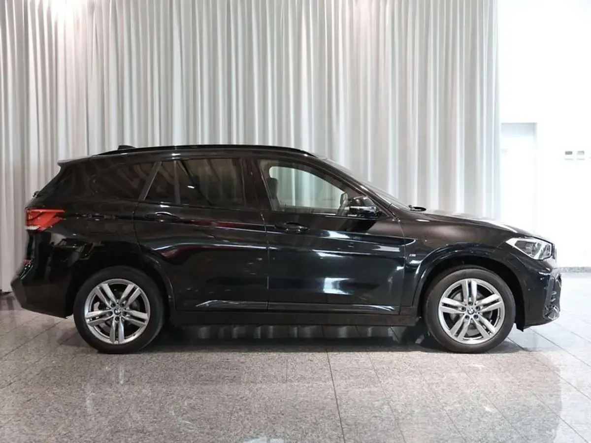 Gebraucht BMW X1 M Sport 136 PS (100 kW) 2021 Schwarz SUV