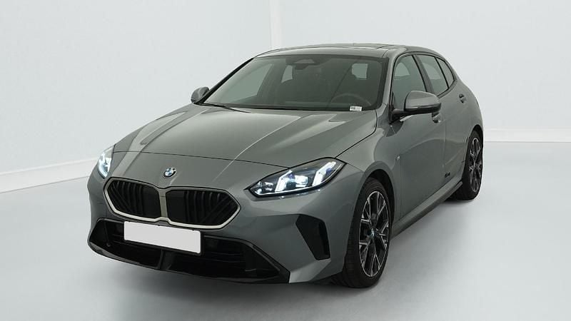 Gebraucht BMW 120 M Sport 163 PS (119 kW) 2025 Skyscraper grau Kleinwagen