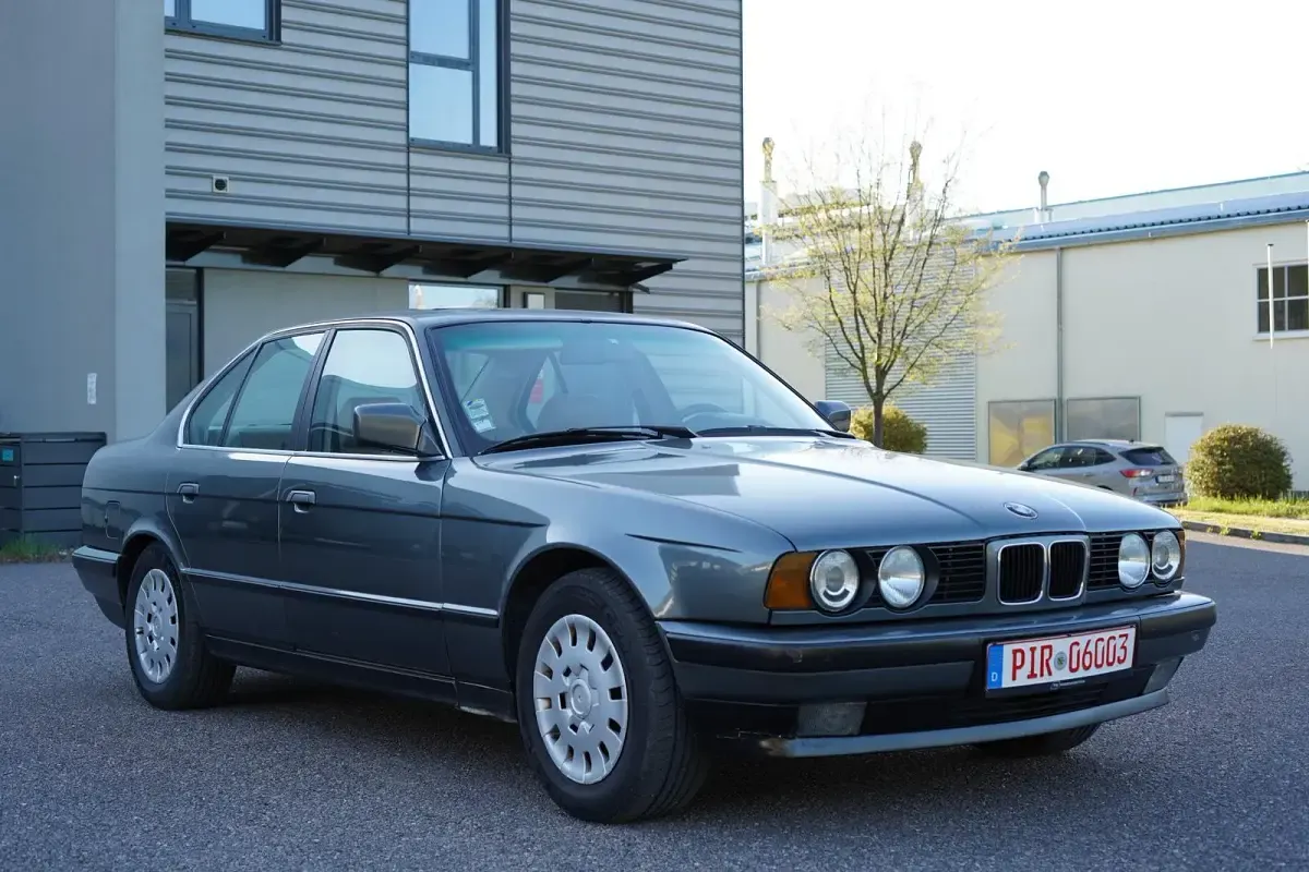 Second-hand BMW 524 115 CP (84 kW) 1992 Gri Berlinǎ