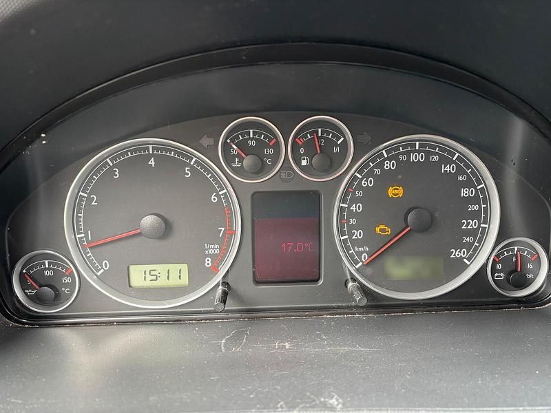 Gebraucht VW Sharan 150 PS (110 kW) 2002 Schwarz Van / Kleinbus