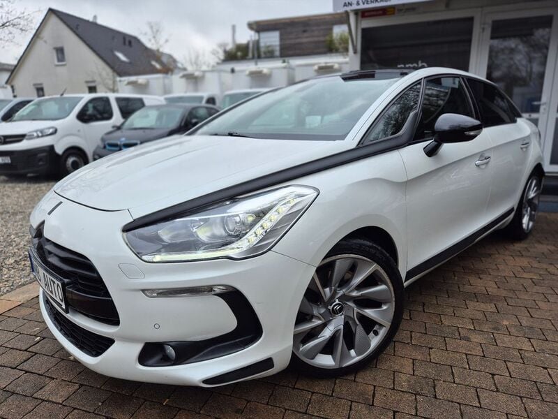 Weiß Gebraucht 2014 Citroën DS5 Sport Chic Kleinwagen | 8.990 € (Fairer Preis) - Bild 1/4