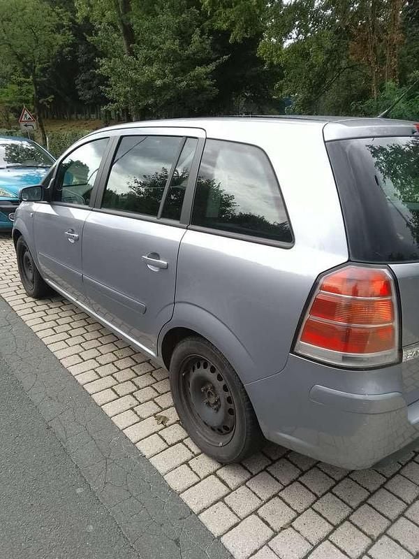Gebraucht Opel Zafira Sport 150 PS (110 kW) 2006 Silber Van / Kleinbus