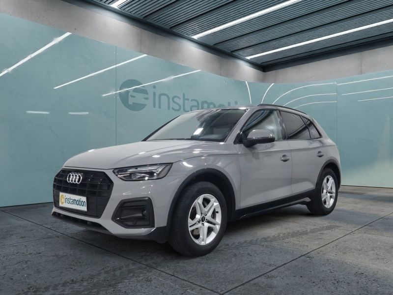 Grau Gebraucht 2021 Audi Q5 Sport SUV | 34.820 € (Guter Preis) - Bild 1/3