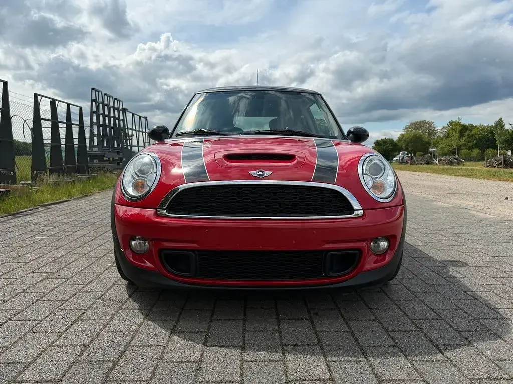 Używany Mini Cooper S 184 KM (135 kW) 2010 Czerwony Hatchback
