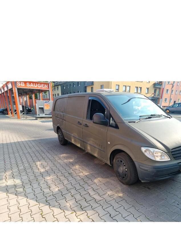 Weiß Gebraucht 2009 Mercedes Vito Van / Kleinbus | 7.000 € - Bild 1/4