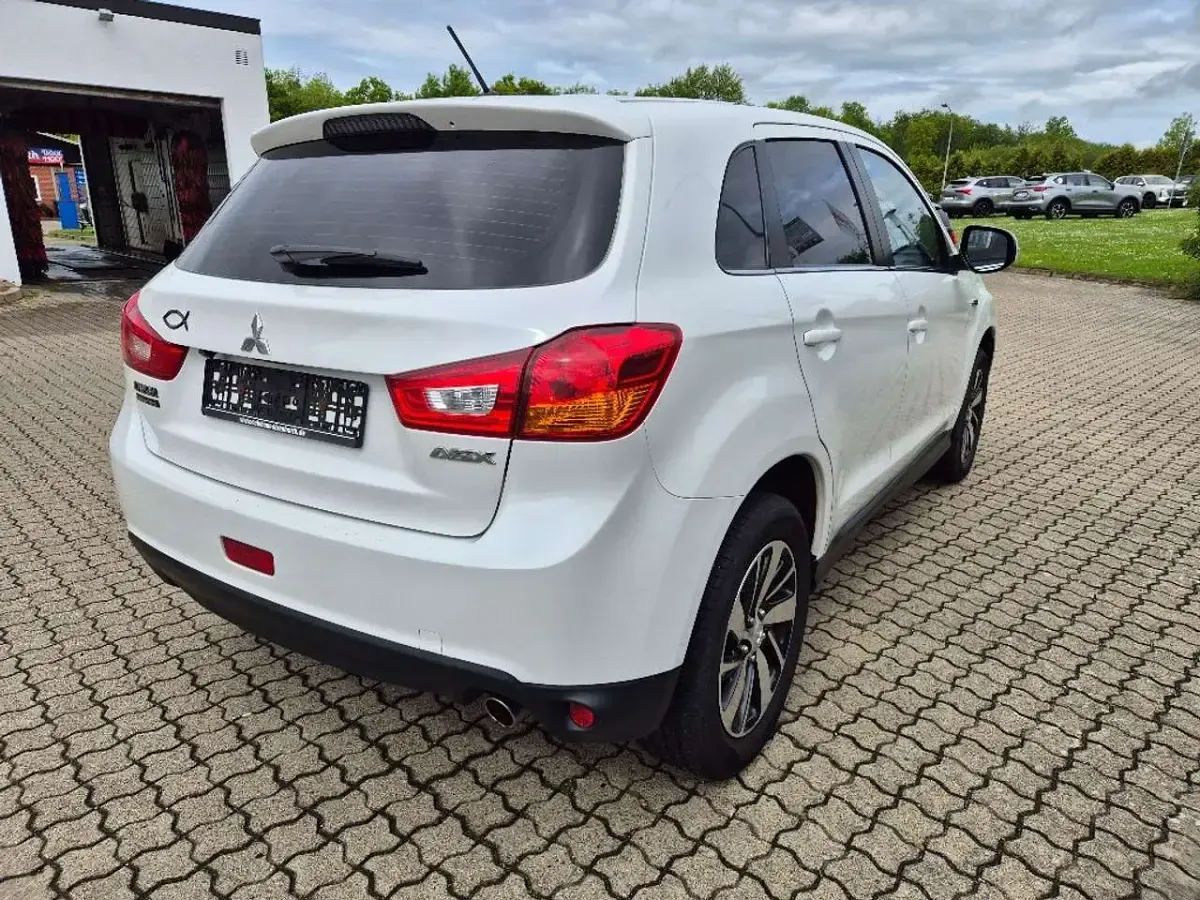 Gebraucht Mitsubishi ASX Classic Collection 117 PS (86 kW) 2015 Weiß SUV