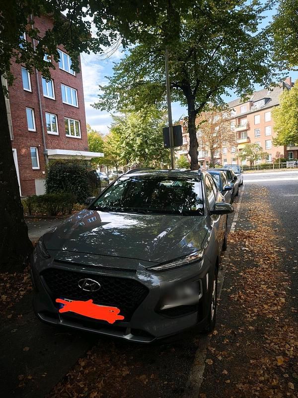 Grau Gebraucht 2019 Hyundai Kona SUV | 13.500 € (Fairer Preis) - Bild 1/4