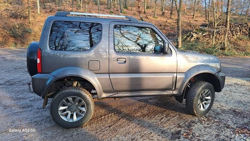 Gebraucht Suzuki Jimny Club 84 PS (61 kW) 2017 Grau SUV