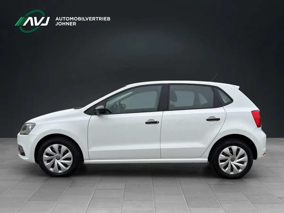 Usata VW Polo Trendline 75 CV (55 kW) 2016 Bianco Berlina