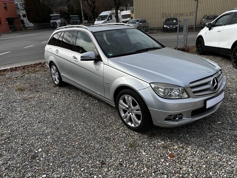 Gebraucht Mercedes C200 184 PS (135 kW) 2009 Silber Kombi