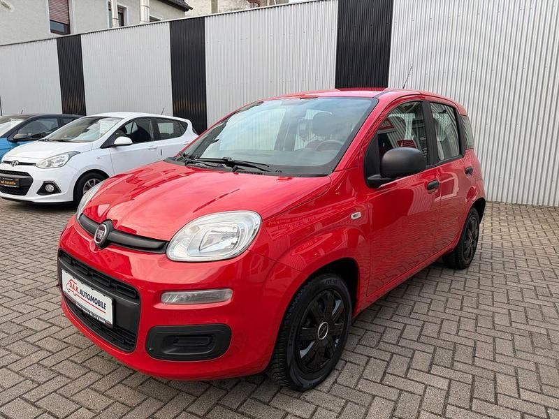 Gebraucht Fiat Panda Easy 69 PS (50 kW) 2019 Rot Kleinwagen