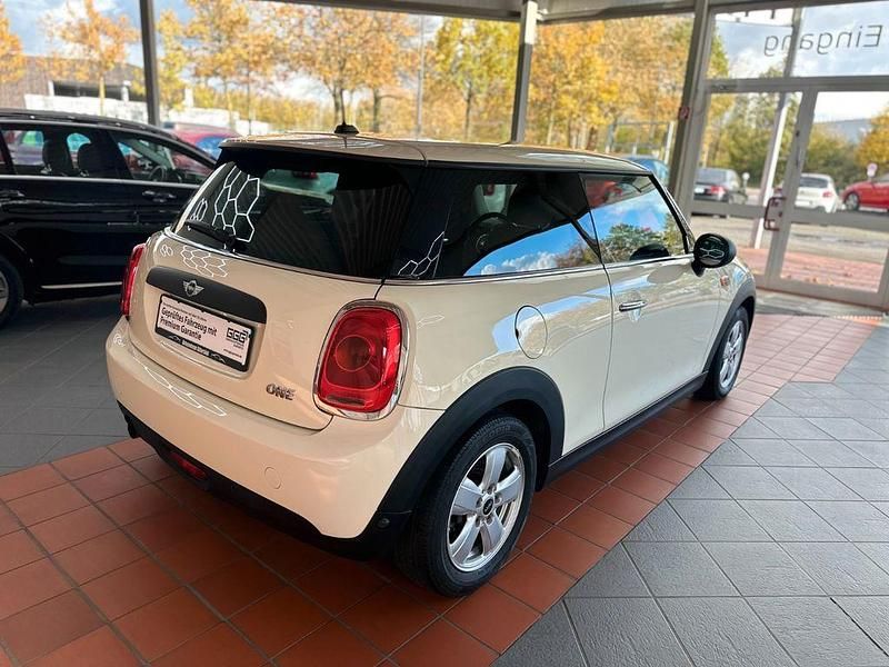 Second-hand Mini ONE 75 CP (55 kW) 2015 Alb Hatchback