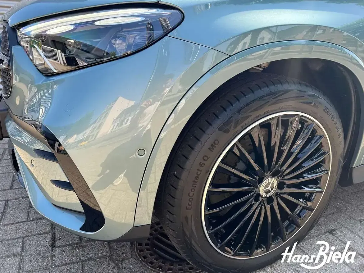 Gebraucht Mercedes GLC300 AMG 269 PS (197 kW) 2025 Silber SUV