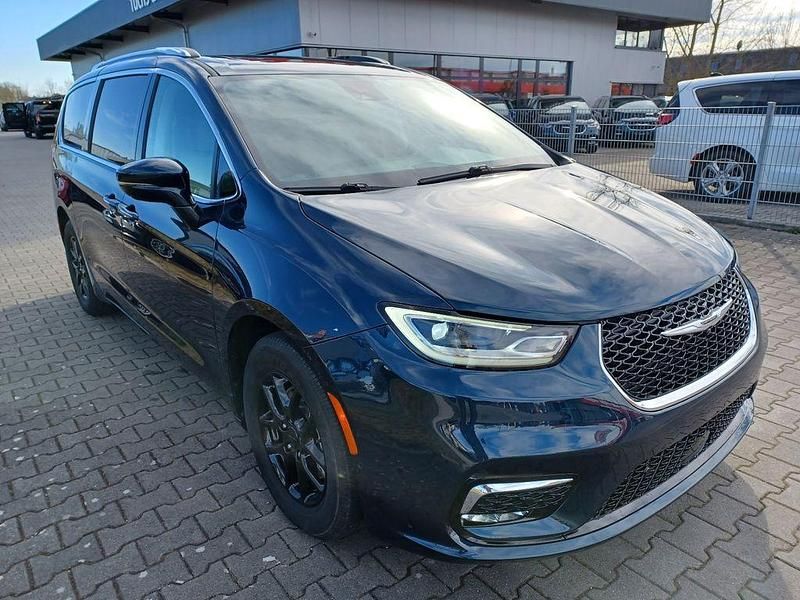 Gebraucht Chrysler Pacifica 287 PS (211 kW) 2021 Blau Van