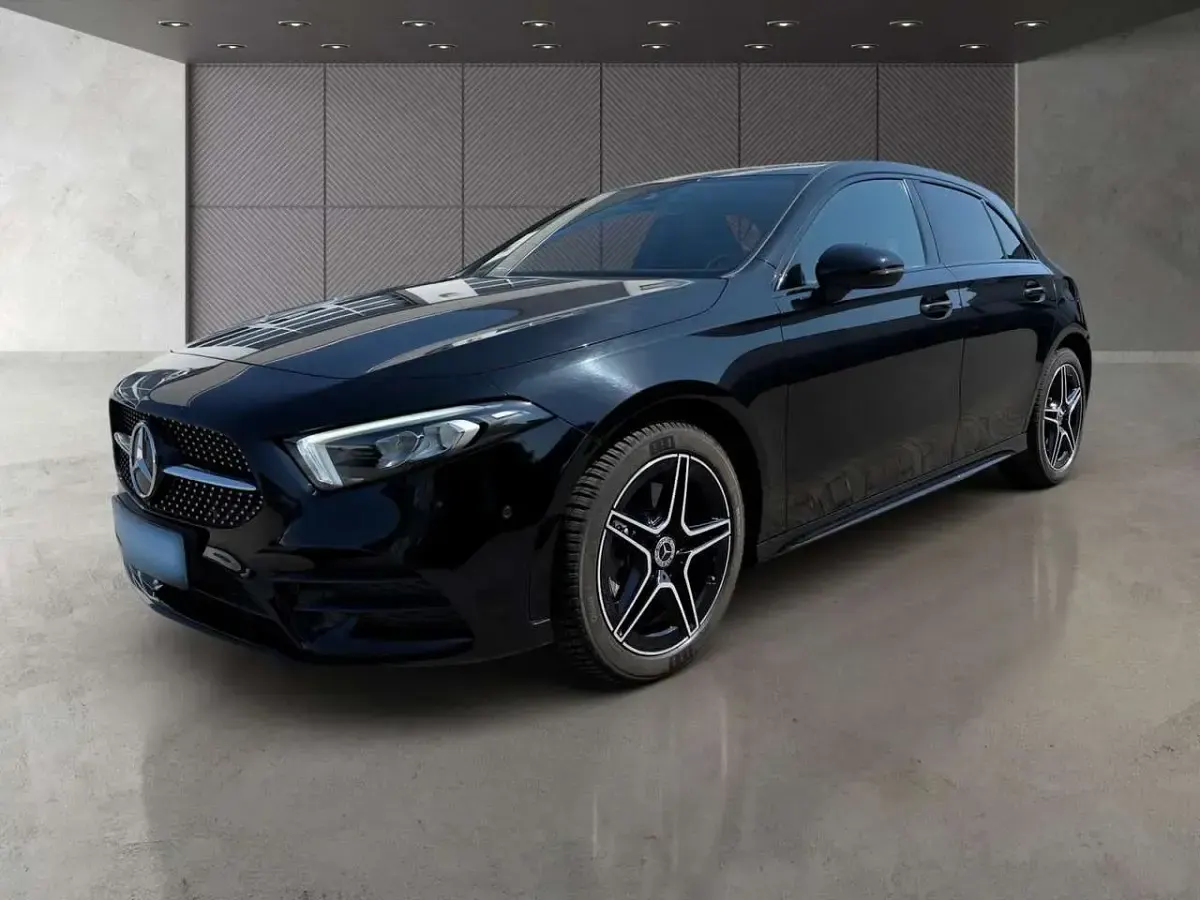 Gebraucht Mercedes A250 AMG line 160 PS (117 kW) 2021 Schwarz Kombi