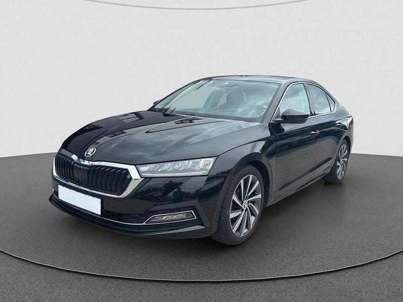 Schwarzmagic perleffekt Gebraucht 2023 Skoda Octavia Style | 29.990 € (Etwas zu teuer) - Bild 1/4