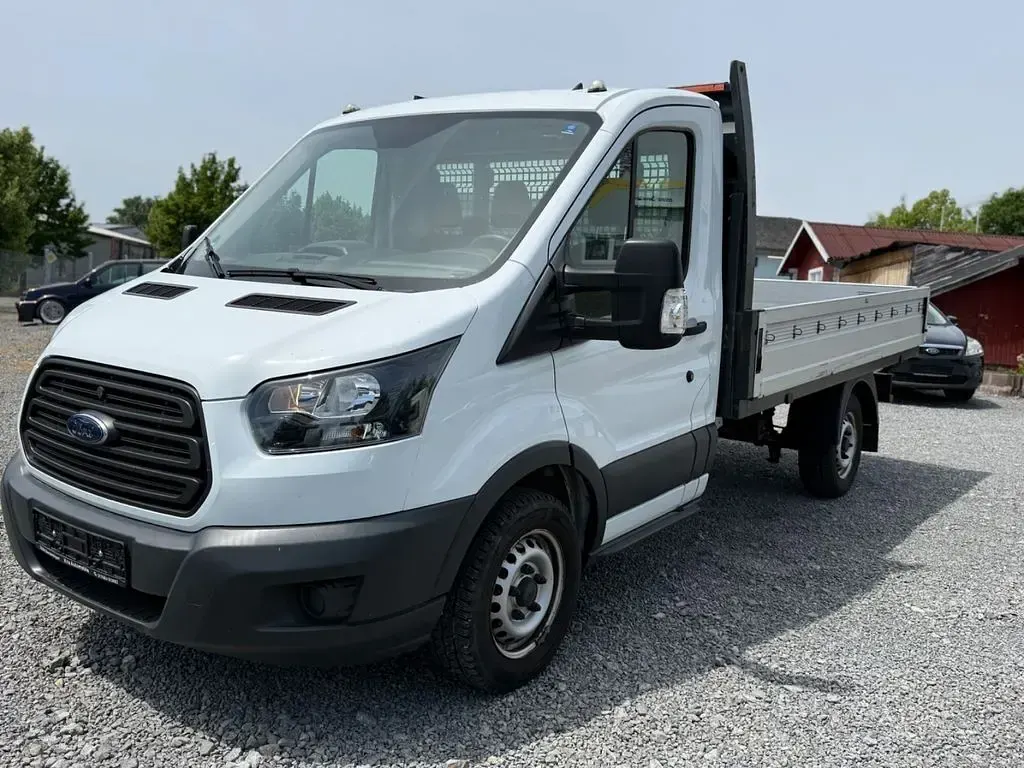 Gebraucht Ford Transit 105 PS (77 kW) 2019 Weiß Van / Kleinbus