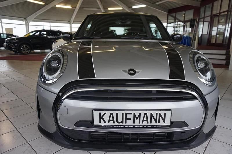 Gebraucht Mini Cooper 136 PS (100 kW) 2023 Melting silver Kleinwagen