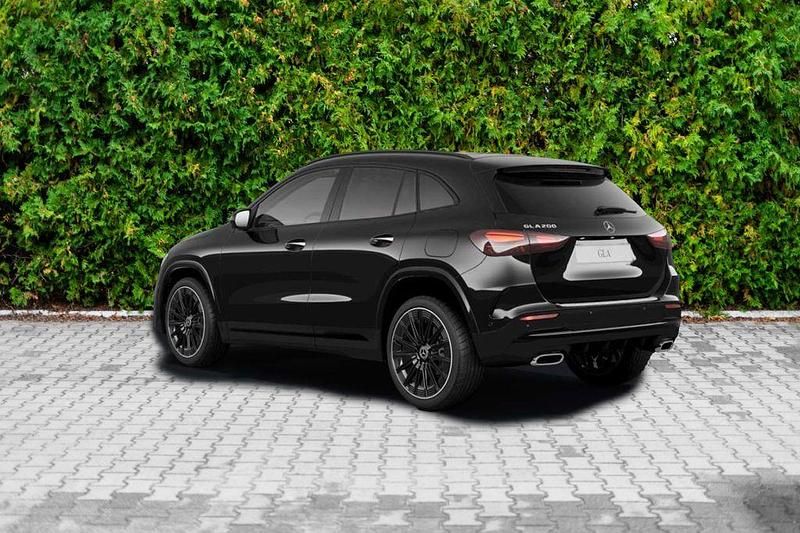 Neu Mercedes GLA200 AMG Line Premium Plus 136 PS (100 kW) 2025 Schwarz SUV