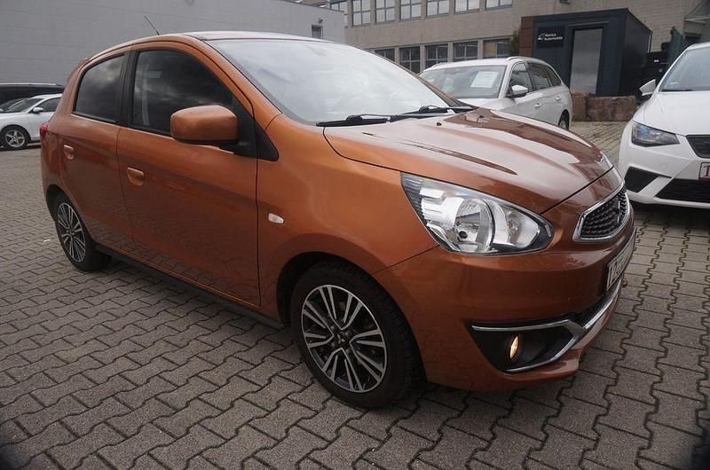 Orange Gebraucht 2019 Mitsubishi Space Star Edition Kleinwagen | 9.650 € (Fairer Preis) - Bild 1/4