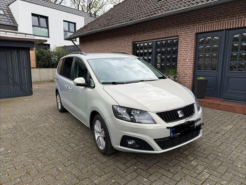Gebraucht Seat Alhambra 140 PS (102 kW) 2012 Silber Van / Kleinbus