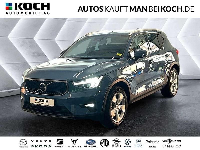Fjord blue Gebraucht 2024 Volvo XC40 Core SUV | 35.890 € (Fairer Preis) - Bild 1/4