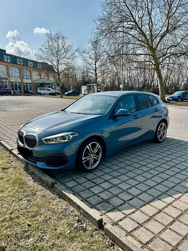 Gebraucht BMW 118 Advantage 140 PS (102 kW) 2021 Grau Kleinwagen