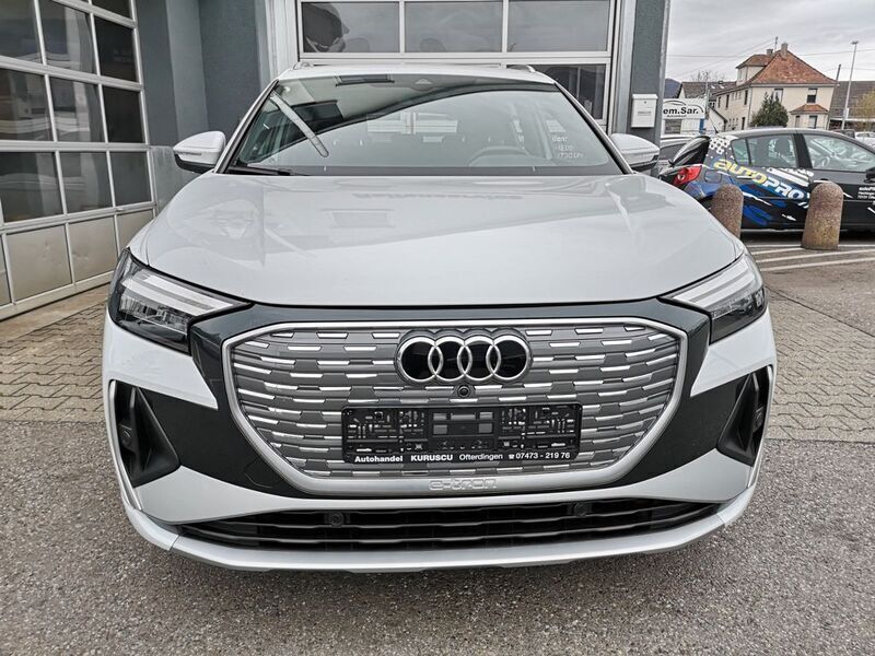 Gebraucht Audi Q4 e-tron S-Line 219 kW (299 PS) 2023 Gletscherweiß metallic SUV