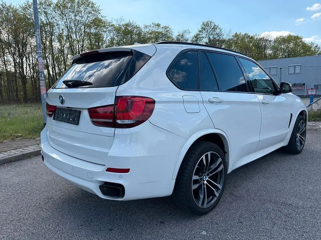 Gebraucht BMW X5 M50 Sport Line 381 PS (280 kW) 2017 Weiß SUV