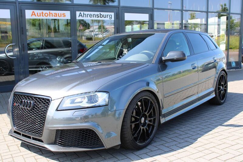 Grau Gebraucht 2012 Audi RS3 Sport Kleinwagen | 29.870 € (Etwas zu teuer) - Bild 1/4