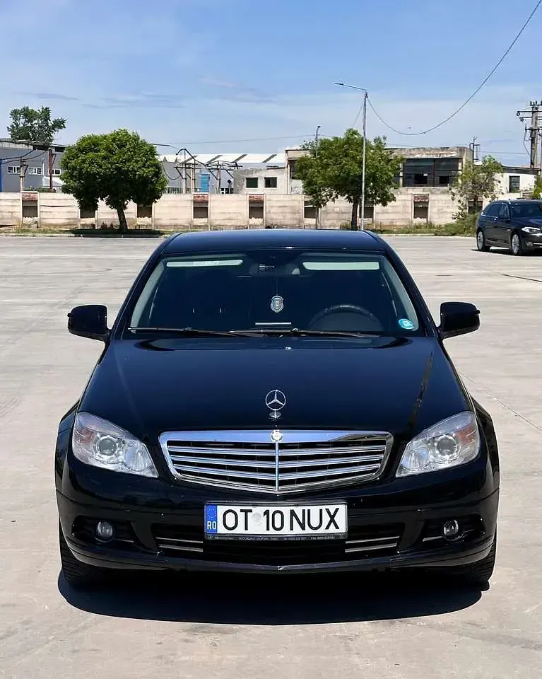 Gebraucht Mercedes C220 Elegance 170 PS (125 kW) 2008 Schwarz Limousine