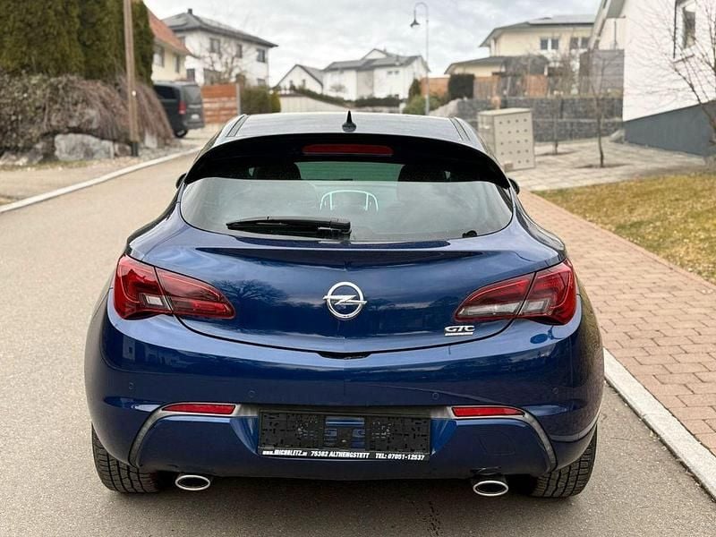 Gebraucht Opel Astra GTC S 194 PS (142 kW) 2015 Limousine