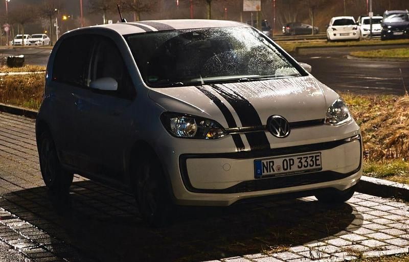 Gebraucht VW e-up! 61 kW (83 PS) 2020 Weiß Kleinwagen