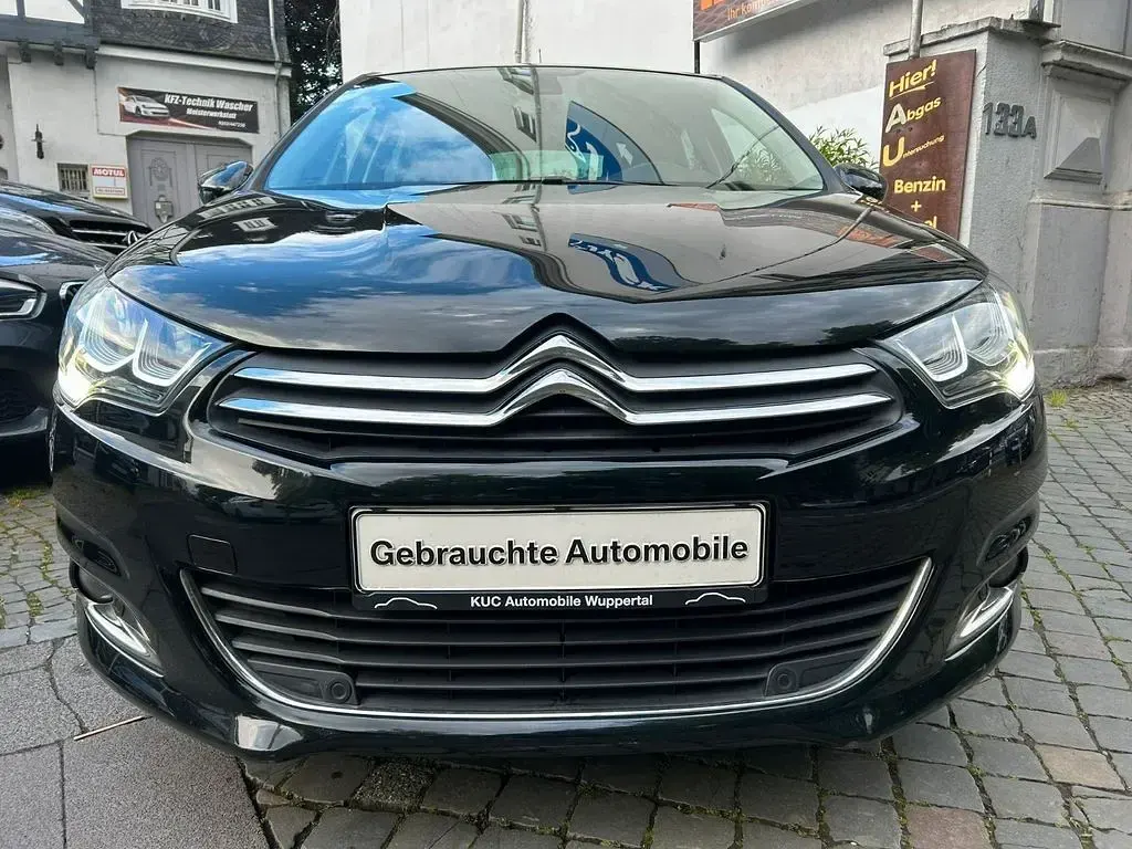 Gebraucht Citroën C4 SELECTION 120 PS (88 kW) 2017 Lackierung schwarz perla nera Limousine