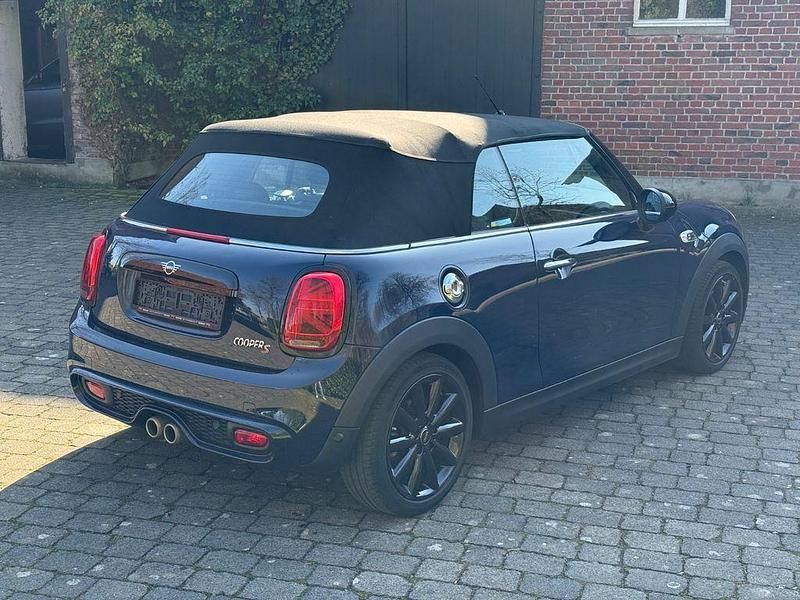 Gebraucht Mini Cooper S Cabriolet 192 PS (141 kW) 2018 Lapisluxury blue Cabrio