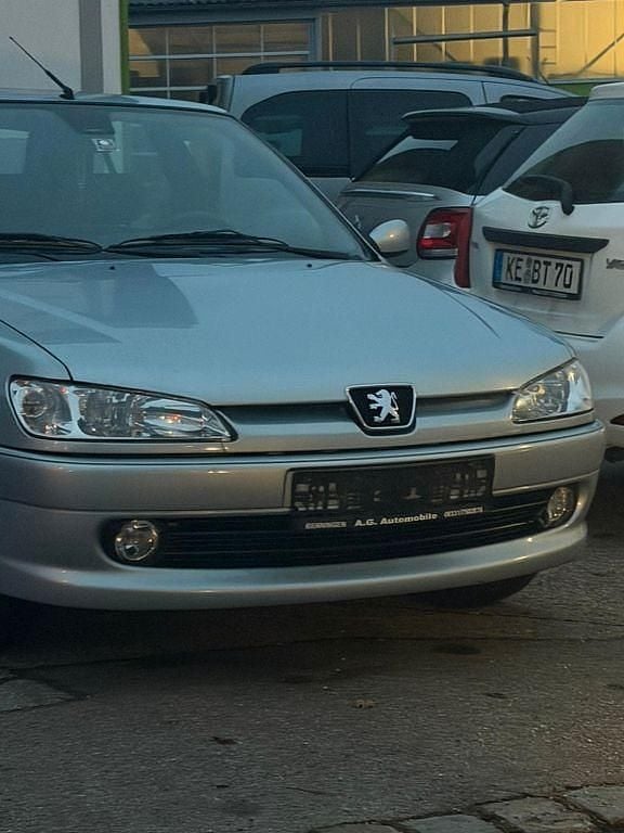Gebraucht Peugeot 306 88 PS (64 kW) 1999 Silber Limousine