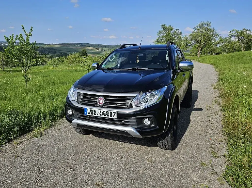 Używany Mitsubishi L200 181 KM (133 kW) 2017 Czarny Pickup