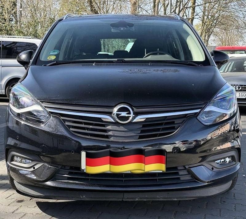 Schwarz Gebraucht 2019 Opel Zafira Tourer Van / Kleinbus | 18.950 € (Etwas zu teuer) - Bild 1/4