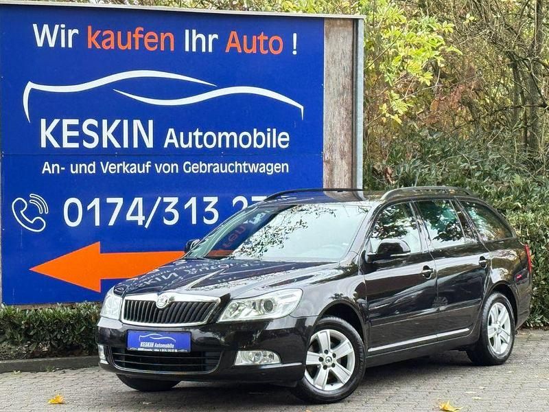 Schwarz Gebraucht 2011 Skoda Octavia Impuls Edition Kombi | 3.990 € (Etwas zu teuer) - Bild 1/3